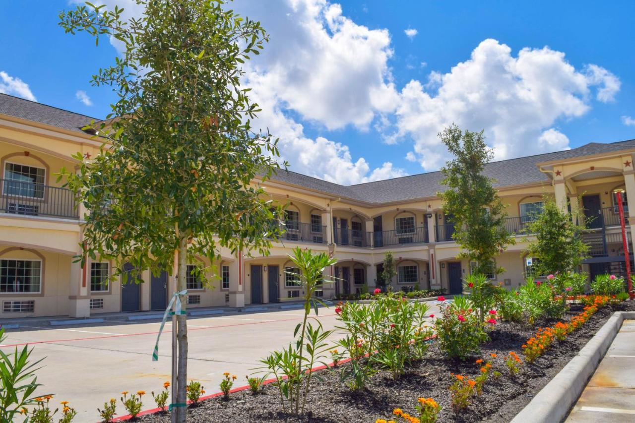 Motel 6 Houston, Tx - Willowbrook Mall Exterior photo